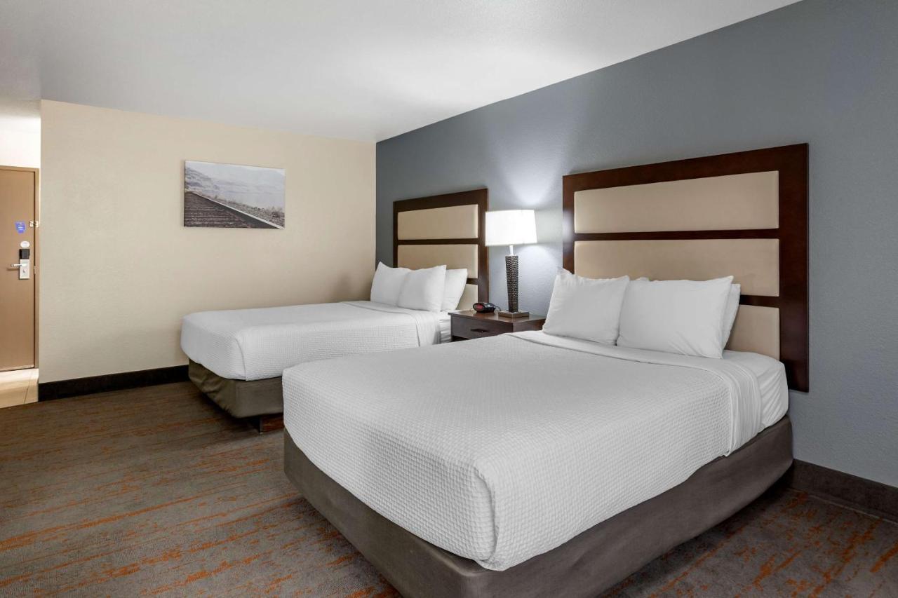 Western Sunridge & Conference Center Hotel Baker City
